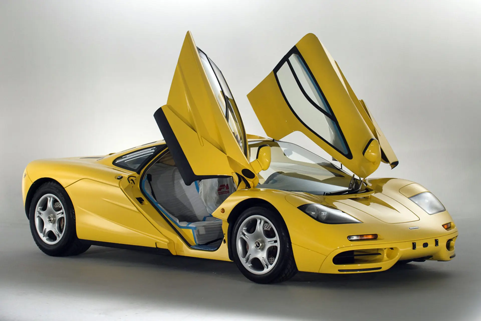 La McLaren F1 élue la voiture la plus rapide au monde en 2015.