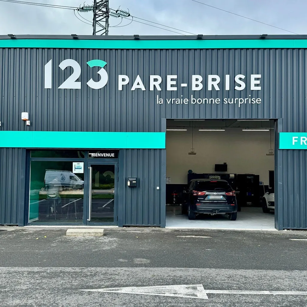 123 Pare-Brise Orléans Saran Façade